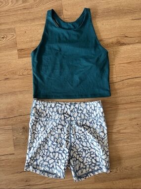 DSG Teal Crop Tank and Blue-White Patterned Bike Shorts Set